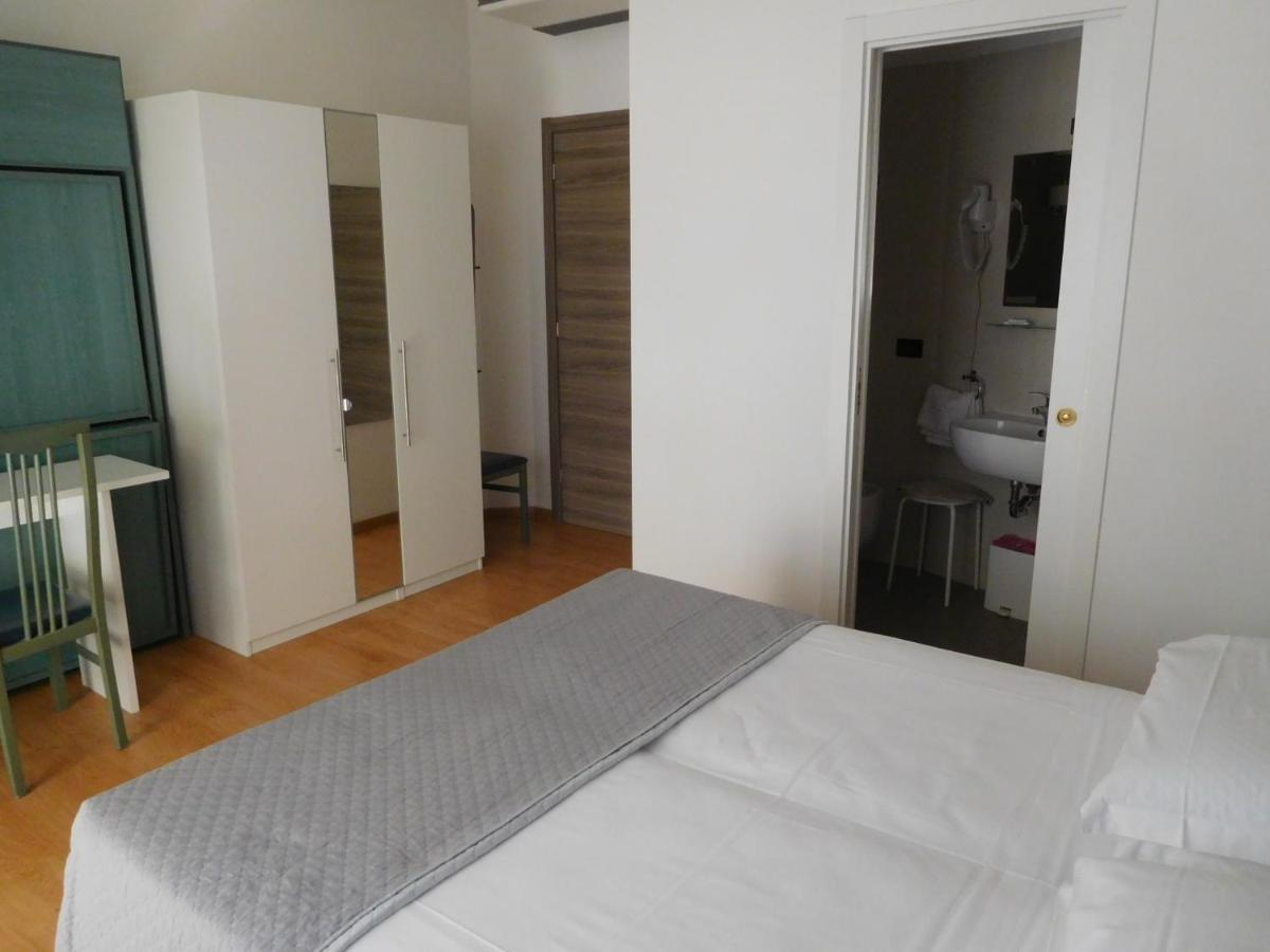 Emperador Hotel 3*